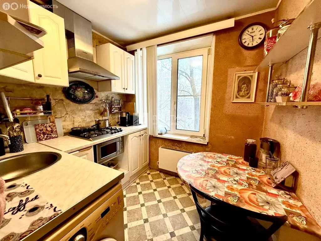 3-комнатная квартира: Москва, улица Плеханова, 18к2 (56 м) - Фото 1