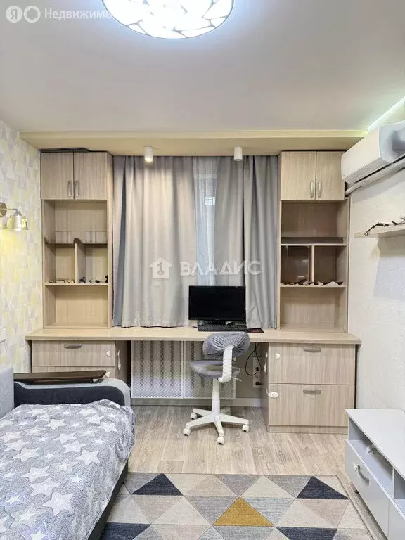 3-комнатная квартира: Благовещенск, улица Горького, 150 (72.7 м) - Фото 0