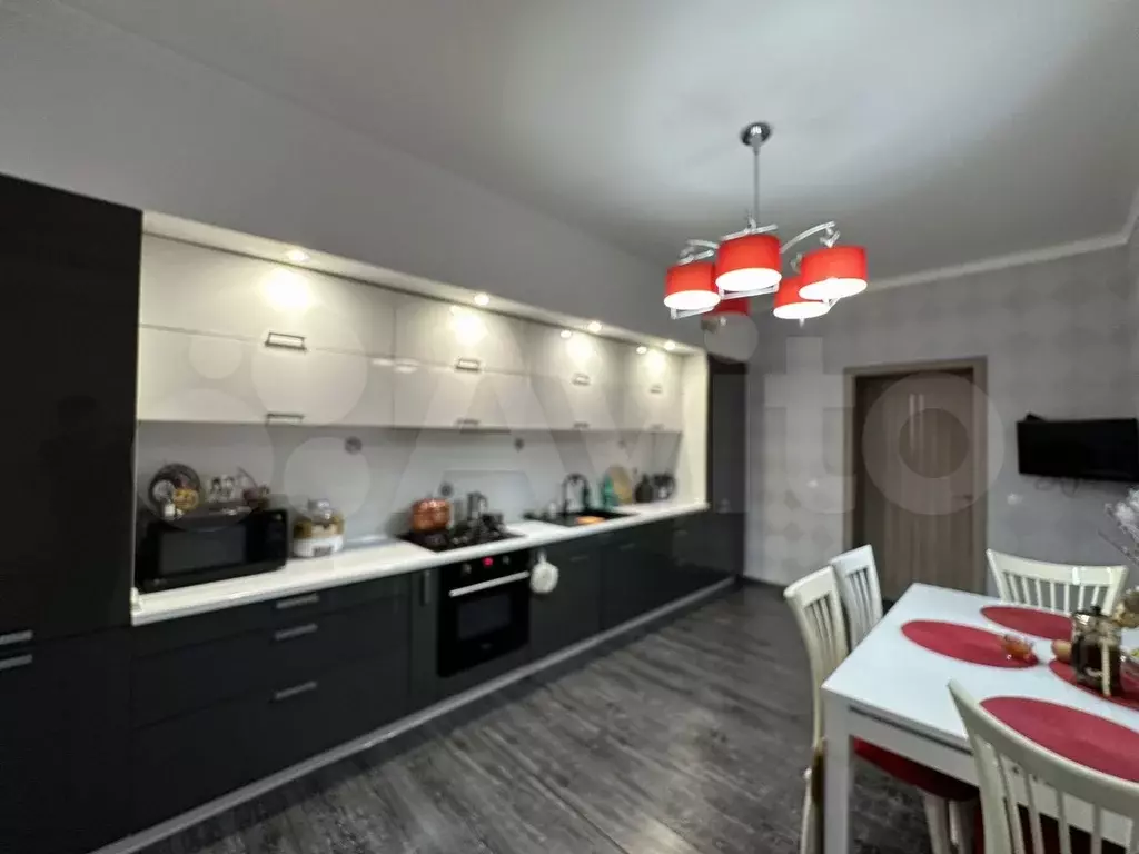 3-к. квартира, 80 м, 2/5 эт. - Фото 0