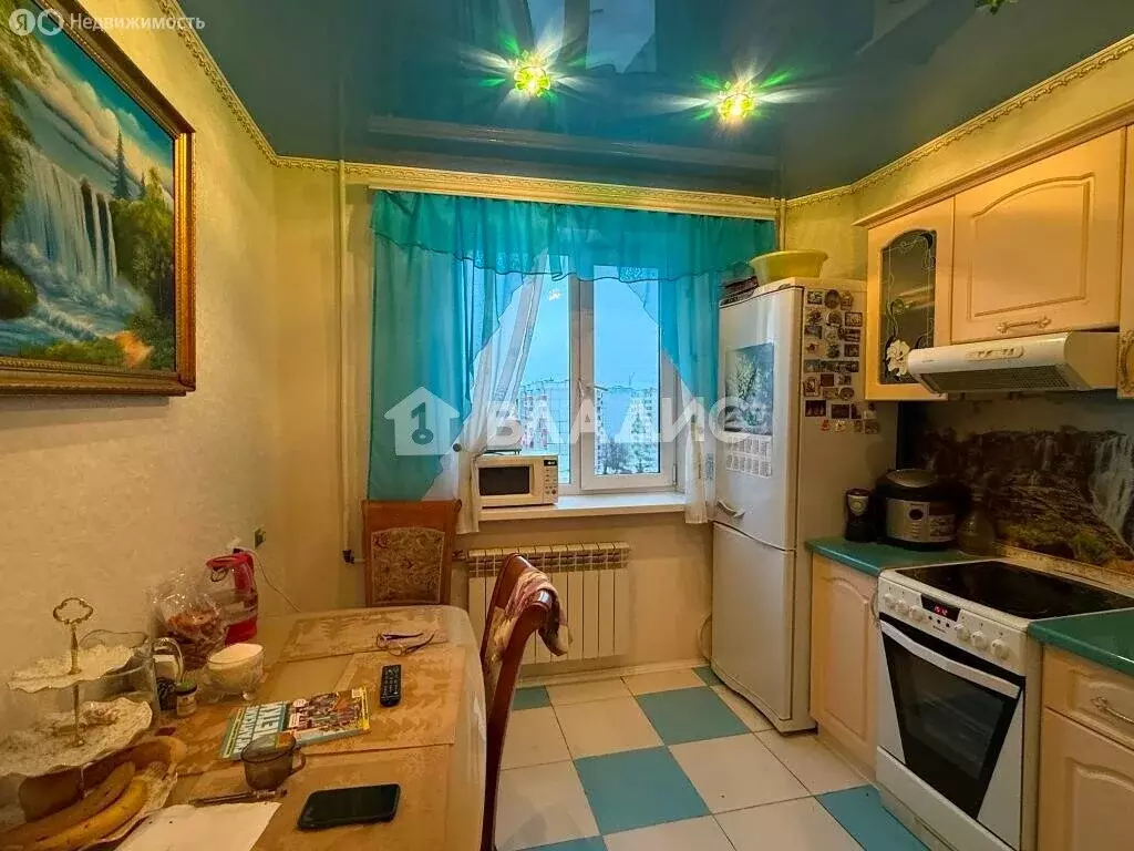 3-комнатная квартира: Тобольск, 8-й микрорайон, 31 (65.5 м) - Фото 2