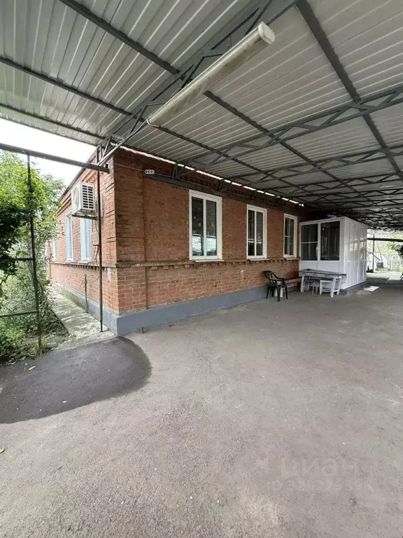 Дом в Краснодарский край, Новокубанск ул. Нева, 67 (68 м) - Фото 1
