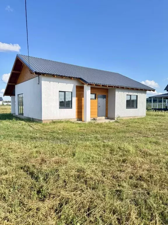 Дом в Башкортостан, Уфимский район, Дмитриевский сельсовет, д. ... - Фото 0