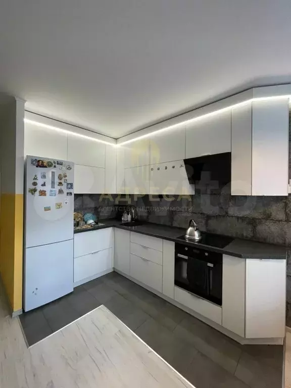2-к. квартира, 61,1 м, 2/15 эт. - Фото 1