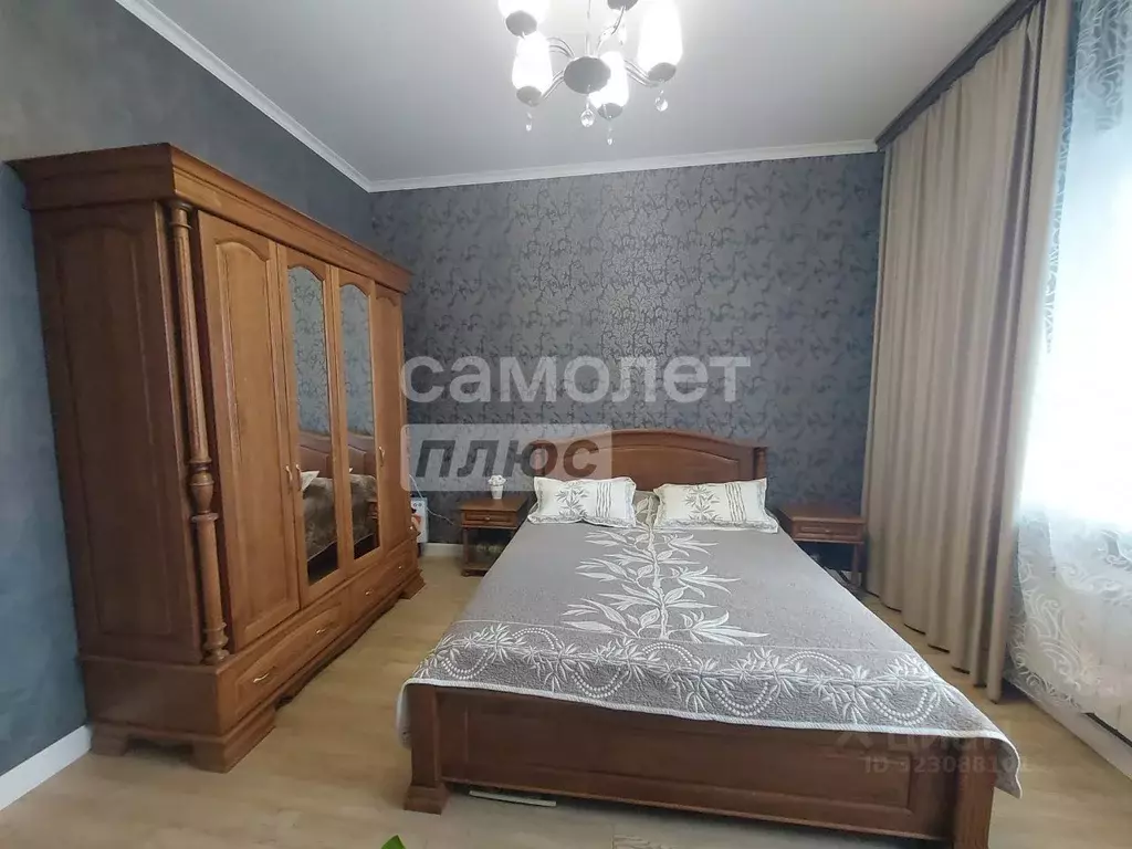 3-к кв. Курская область, Курск Хуторская ул., 4 (93.8 м) - Фото 2