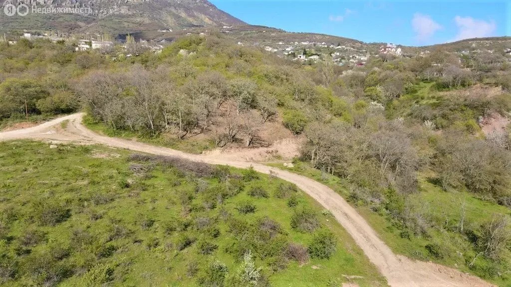 Участок в Лучистое, Извилистая улица (5 м) - Фото 1