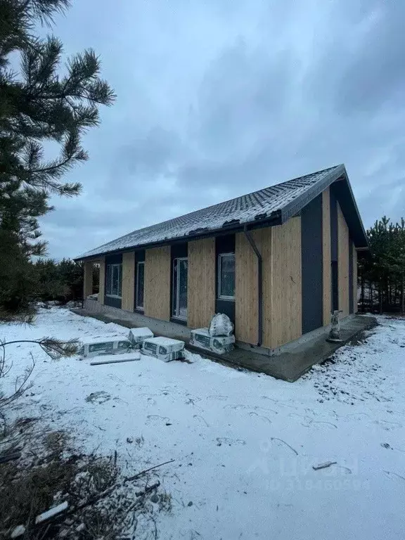 Дом в Свердловская область, Сысертский муниципальный округ, Исеть ... - Фото 1