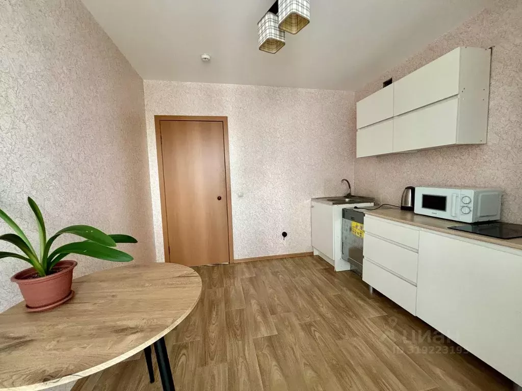 2-к кв. Башкортостан, Уфа ул. Булата Имашева, 8 (55.0 м) - Фото 1