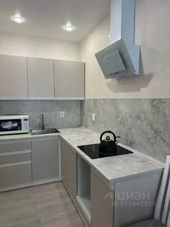 2-к кв. Свердловская область, Екатеринбург ул. Машинная, 31Е (35.0 м) - Фото 1