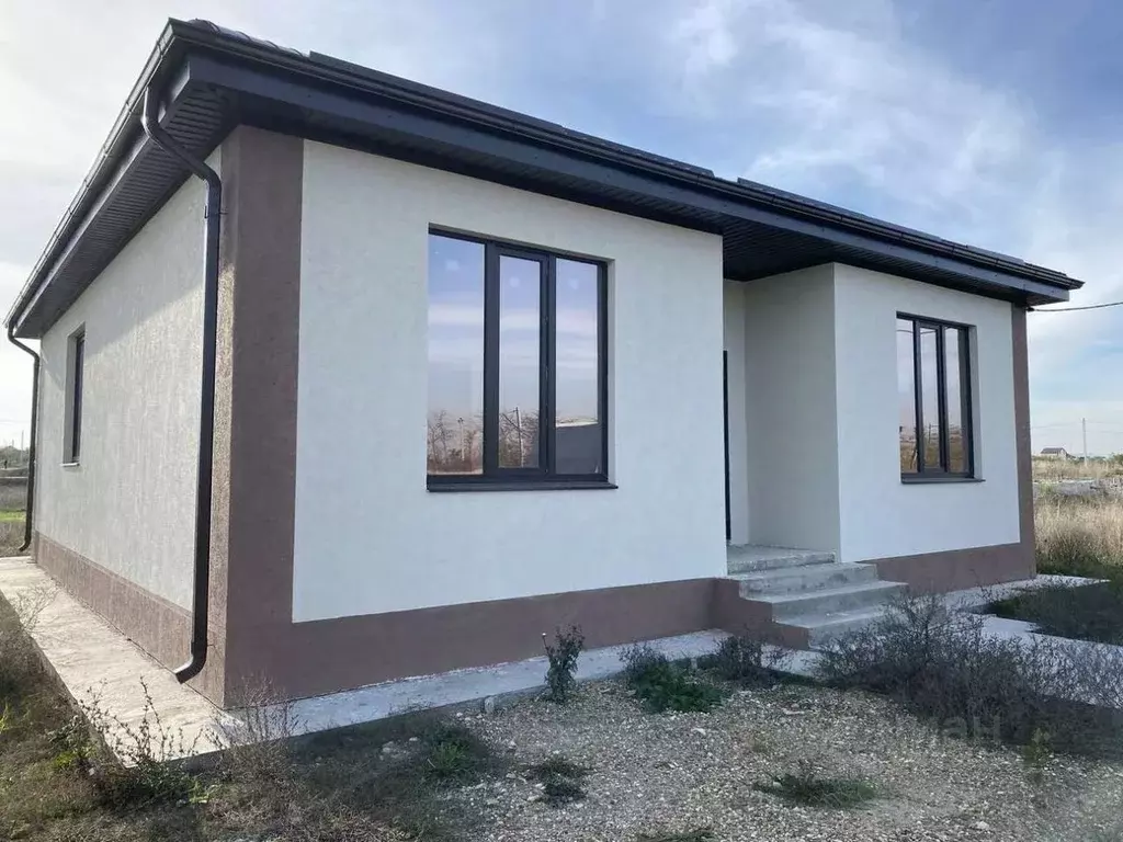 Дом в Краснодарский край, Крымский район, Киевское с/пос, с. ... - Фото 1