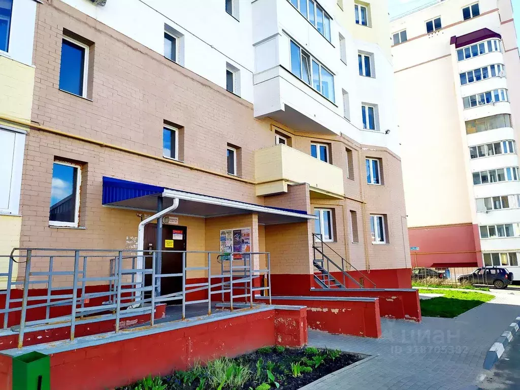 Студия Орловская область, Орел ул. Бурова, 44А (28.6 м) - Фото 1