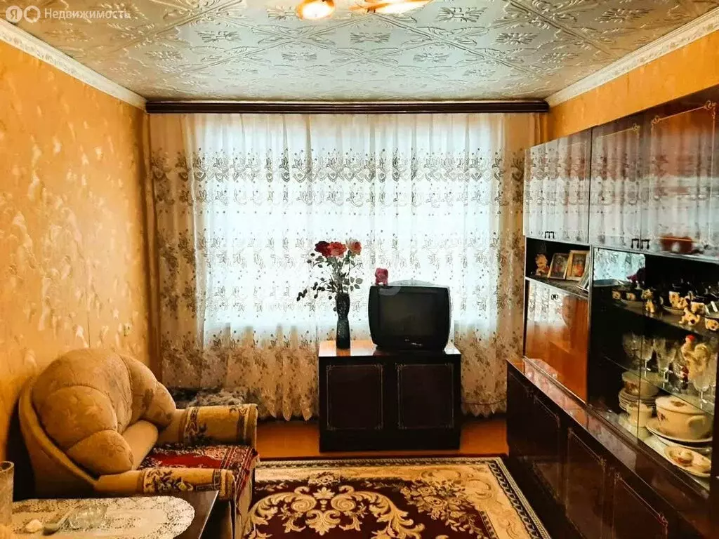 3-комнатная квартира: посёлок Троицкий, Молодёжная улица, 6 (61.4 м) - Фото 1