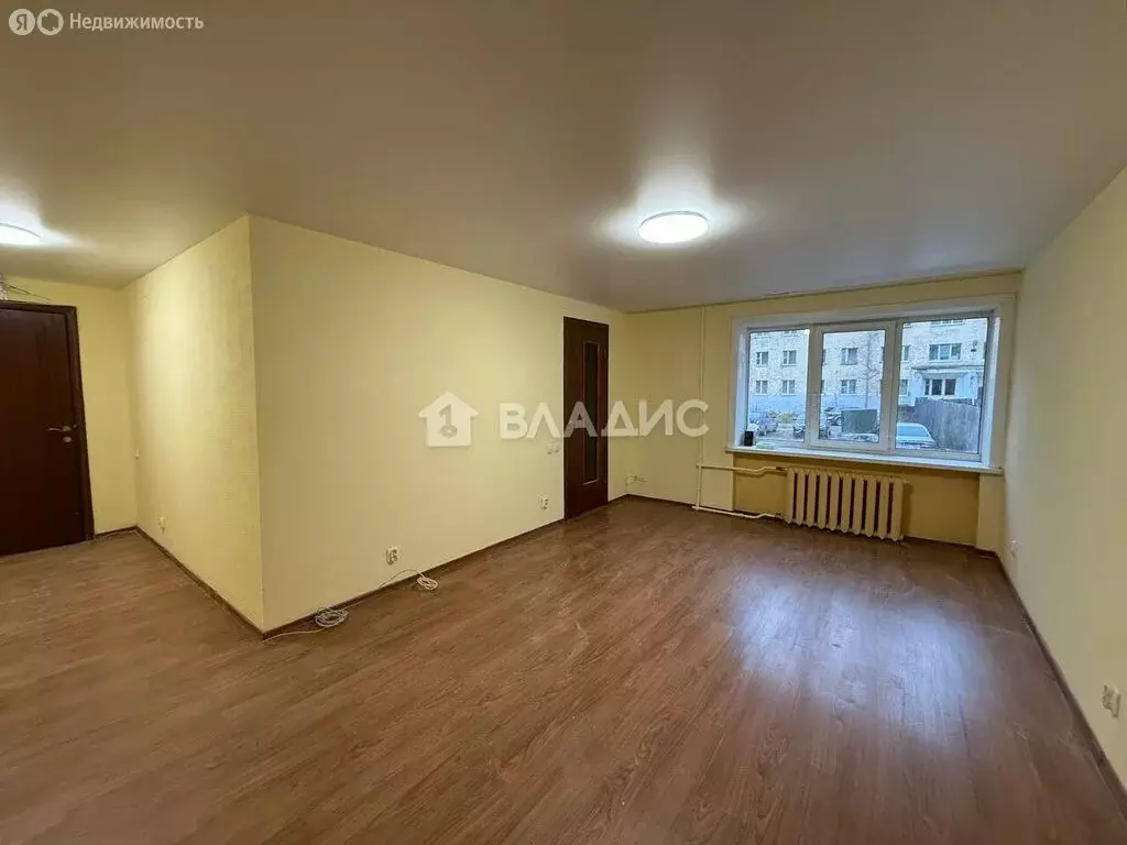 1к в 9-комнатной квартире (26.6 м) - Фото 2