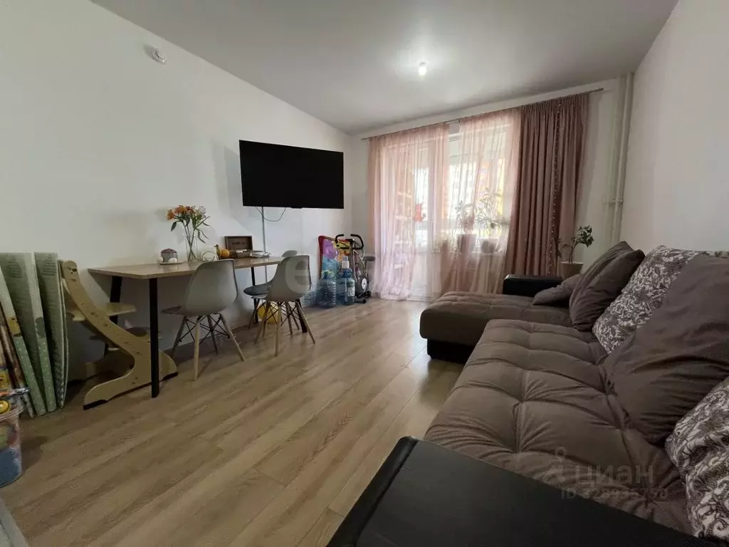 2-к кв. Калужская область, Калуга ул. 65 лет Победы, 23 (69.1 м) - Фото 1