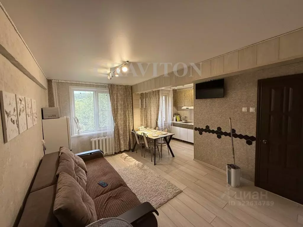 3-к кв. Алтай, Горно-Алтайск Коммунистический просп., 176 (56.0 м) - Фото 1