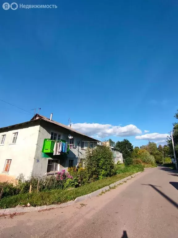 3-комнатная квартира: Кашин, улица Ленина, 1А (48 м) - Фото 0