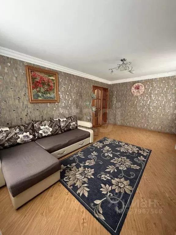 4-к кв. Брянская область, Унеча ул. Луначарского, 5 (71.5 м) - Фото 1