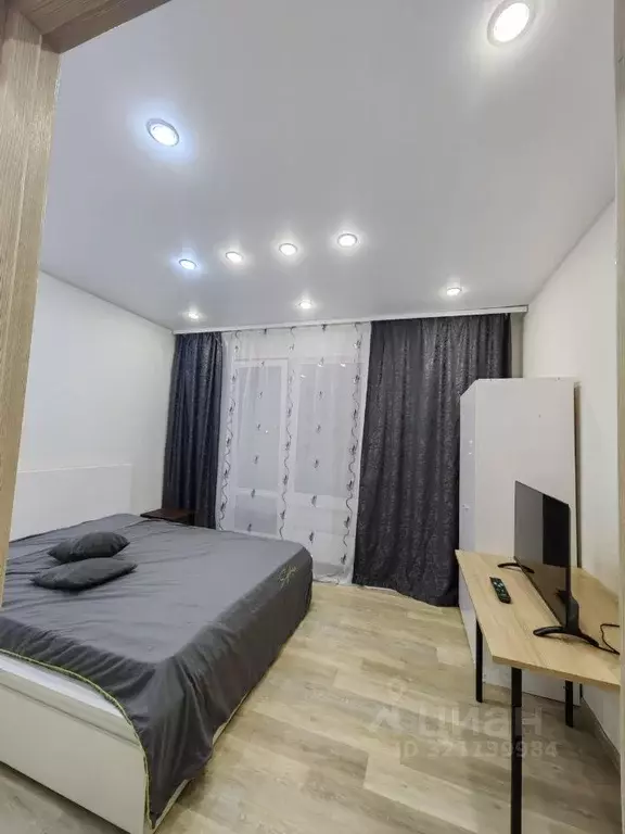 3-к кв. Новосибирская область, Новосибирск ул. Ясный Берег, 35 (64.0 ... - Фото 0