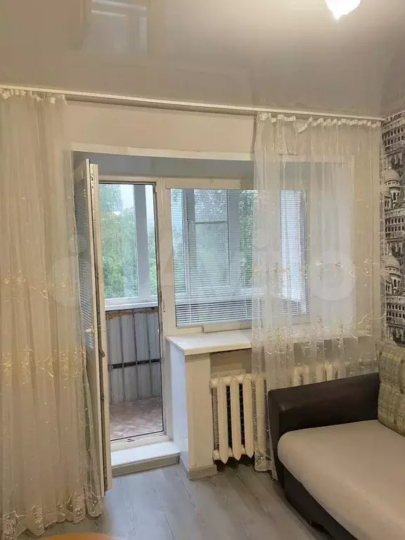 Комната 17,6 м в 5-к., 4/5 эт. - Фото 1