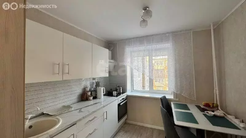 3-комнатная квартира: Горно-Алтайск, Коммунистический проспект, 75 ... - Фото 2