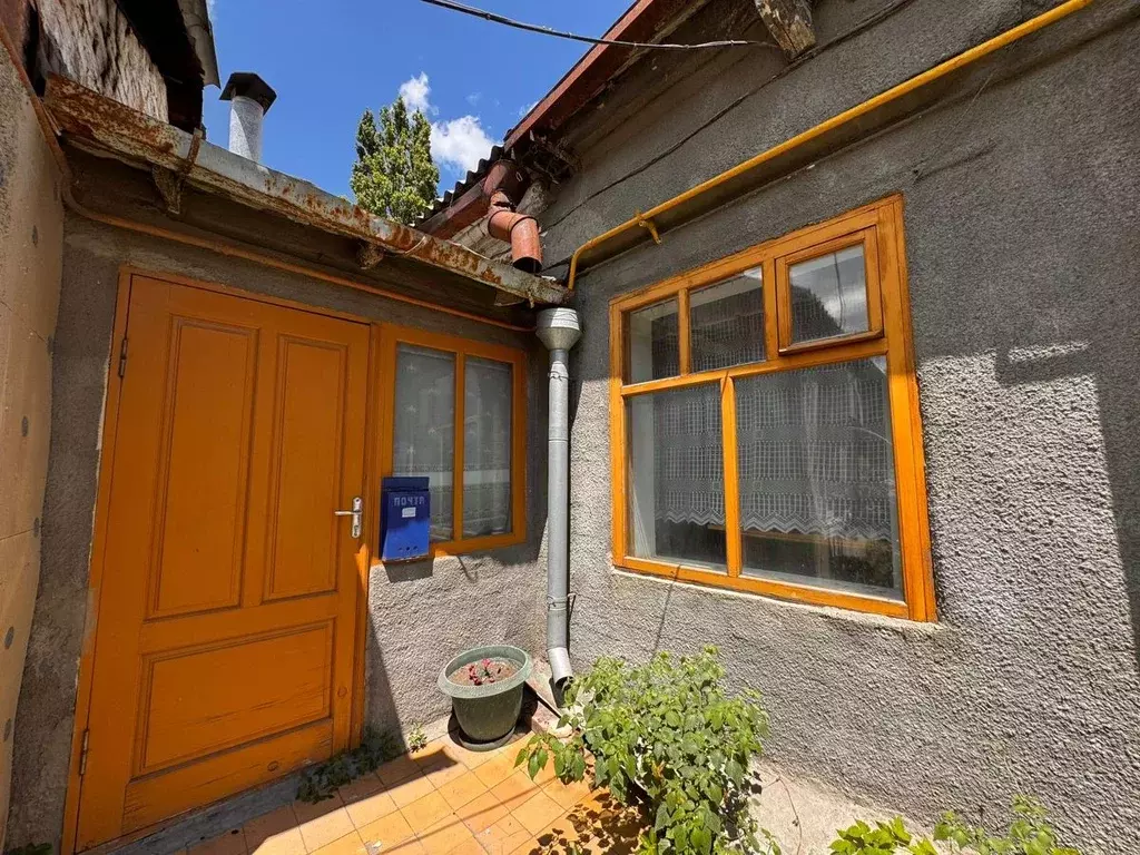 Дом в Ростовская область, Таганрог Кузнечная ул., 44 (56 м) - Фото 0