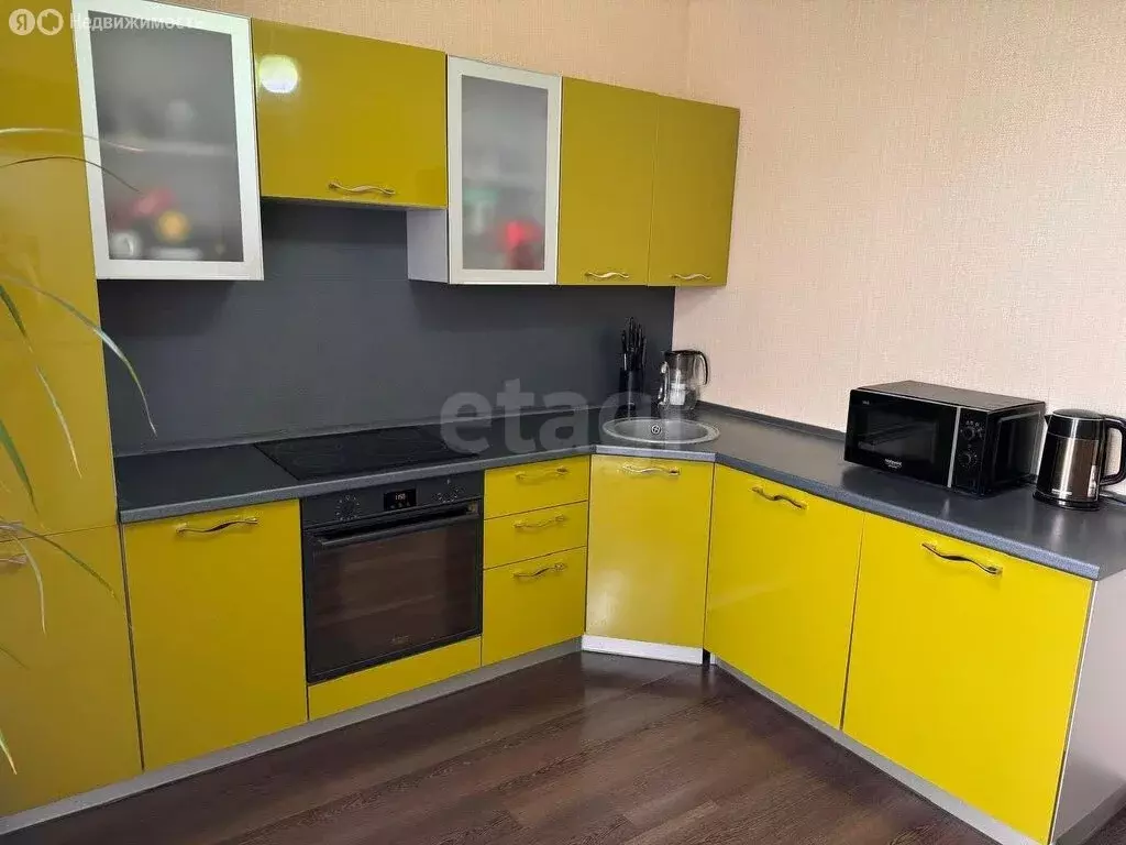 2-комнатная квартира: Чита, Красноармейская улица, 14 (65.8 м) - Фото 1