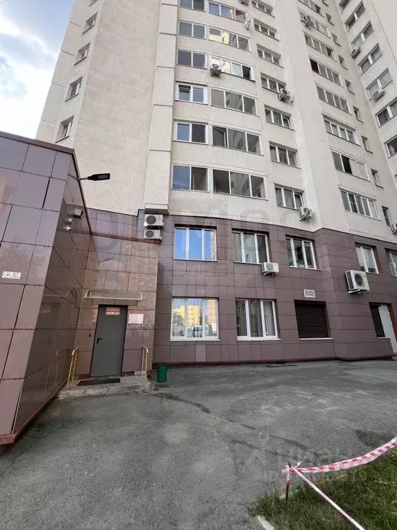 Гараж в Свердловская область, Екатеринбург ул. Луганская, 4 (22 м) - Фото 1