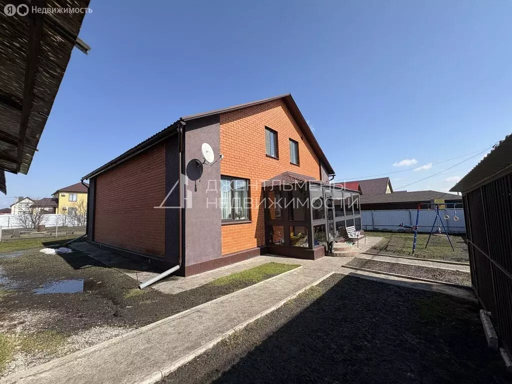 Дом в Бессоновский район, село Ухтинка, Рябиновая улица, 55 (178.4 м) - Фото 1