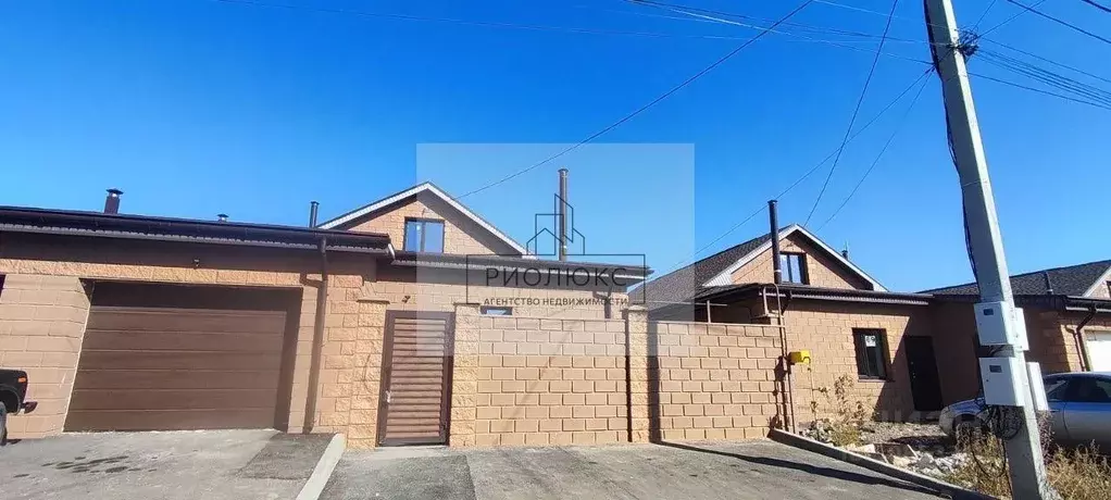Дом в Челябинская область, Магнитогорск ул. Костромская (220 м) - Фото 0