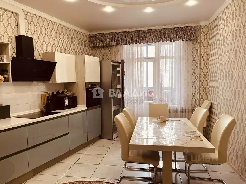 3-к кв. Белгородская область, Белгород Академическая ул., 23а (131.4 ... - Фото 1