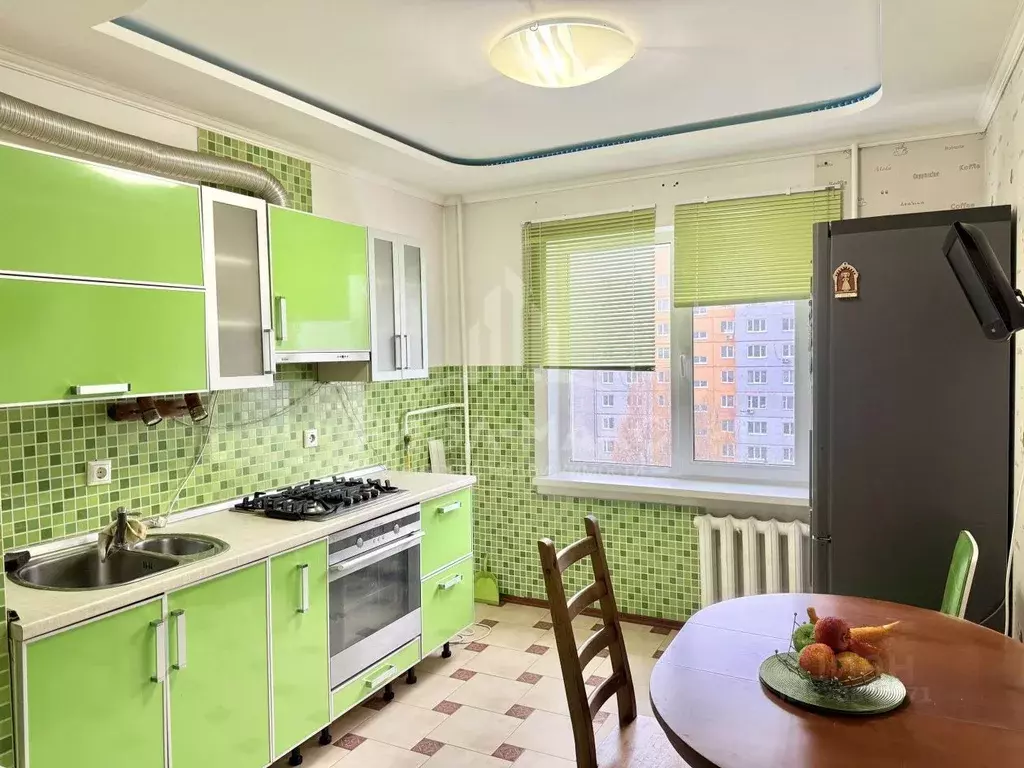 3-к кв. Брянская область, Брянск ул. Ромашина, 38/1 (70.0 м) - Фото 1