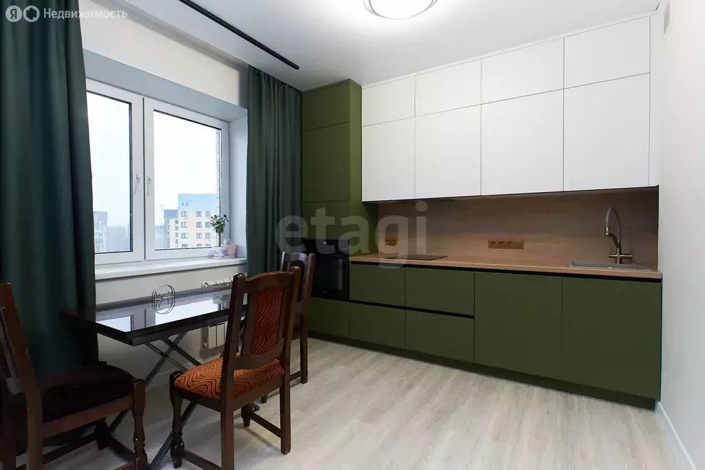 2-комнатная квартира: Тюмень, улица Мельникайте, 36 (78.9 м) - Фото 2