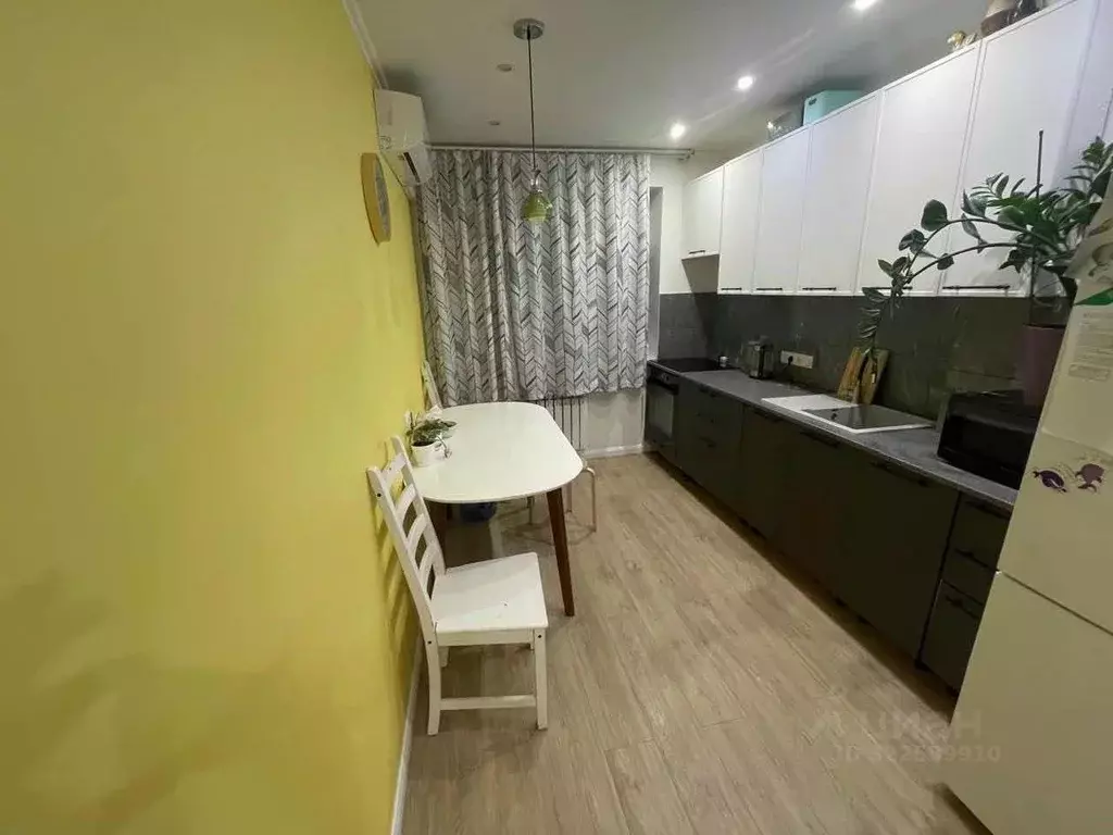 2-к кв. Саха (Якутия), Якутск ул. Дзержинского, 12/3 (46.0 м) - Фото 1