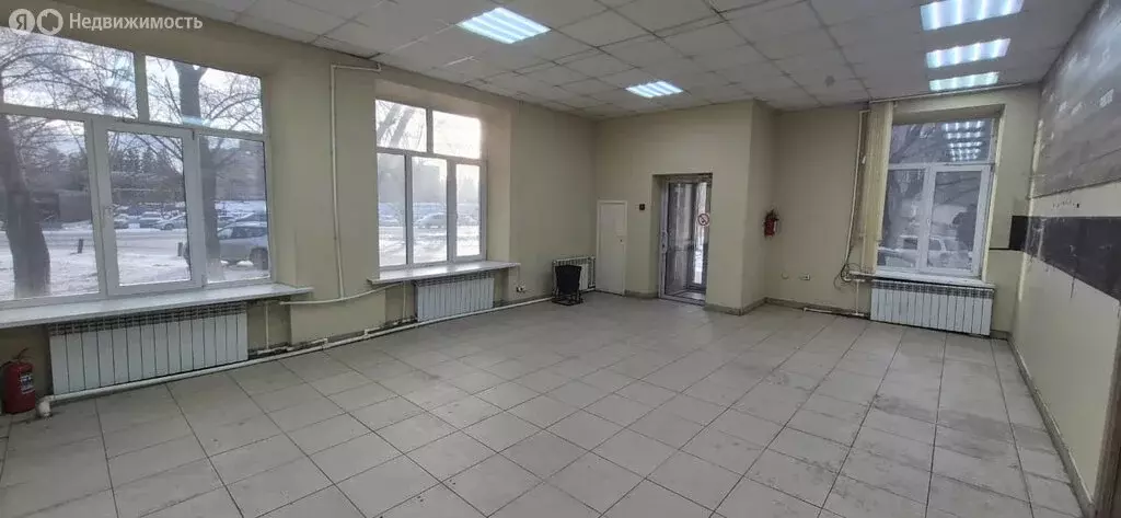 Торговая площадь (71 м) - Фото 2