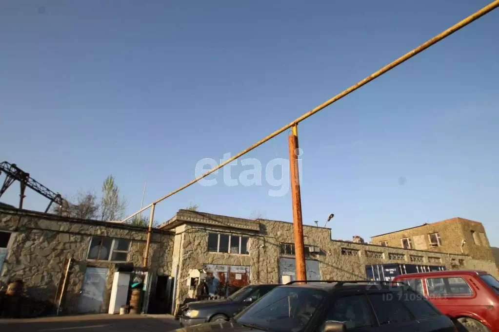 Склад в Краснодарский край, Геленджик Сухумское шоссе, 4-й км, 20а . - Фото 1