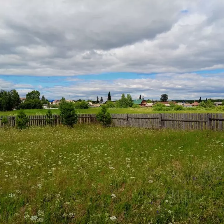 Участок в Свердловская область, Сысертский городской округ, с. ... - Фото 1