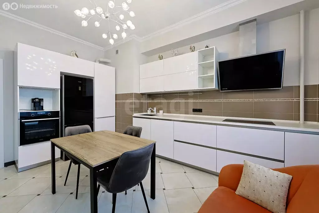 2-комнатная квартира: Калининград, улица Дмитрия Донского, 20 (82.7 м) - Фото 2