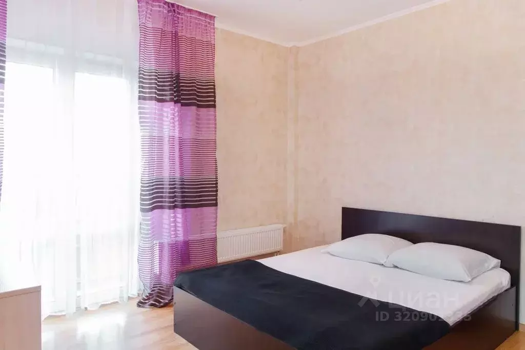 2-к кв. Тюменская область, Тюмень ул. Максима Горького, 68 (60.0 м) - Фото 1