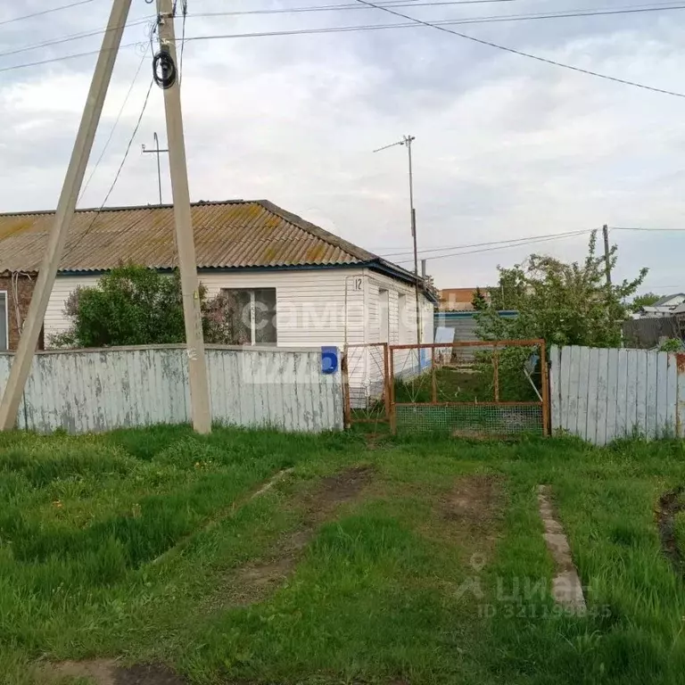 Дом в Омская область, Азовский Немецкий Национальный район, д. Гауф ... - Фото 1