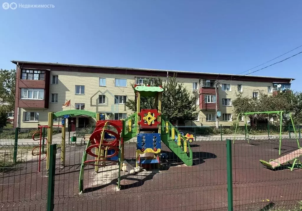 3-комнатная квартира: Чернянка, рабочий посёлок Чернянка, ... - Фото 0