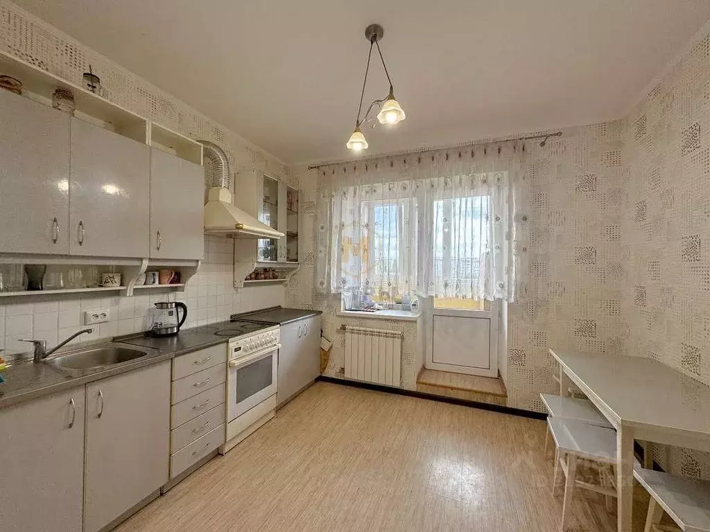 2-к кв. Белгородская область, Белгород 10-й мкр, ул. 60 лет Октября, ... - Фото 0
