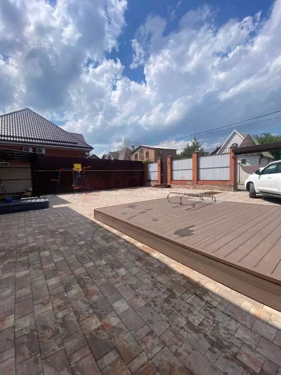 Дом в Ростовская область, Ростов-на-Дону 2-я Престижная ул. (230 м) - Фото 1