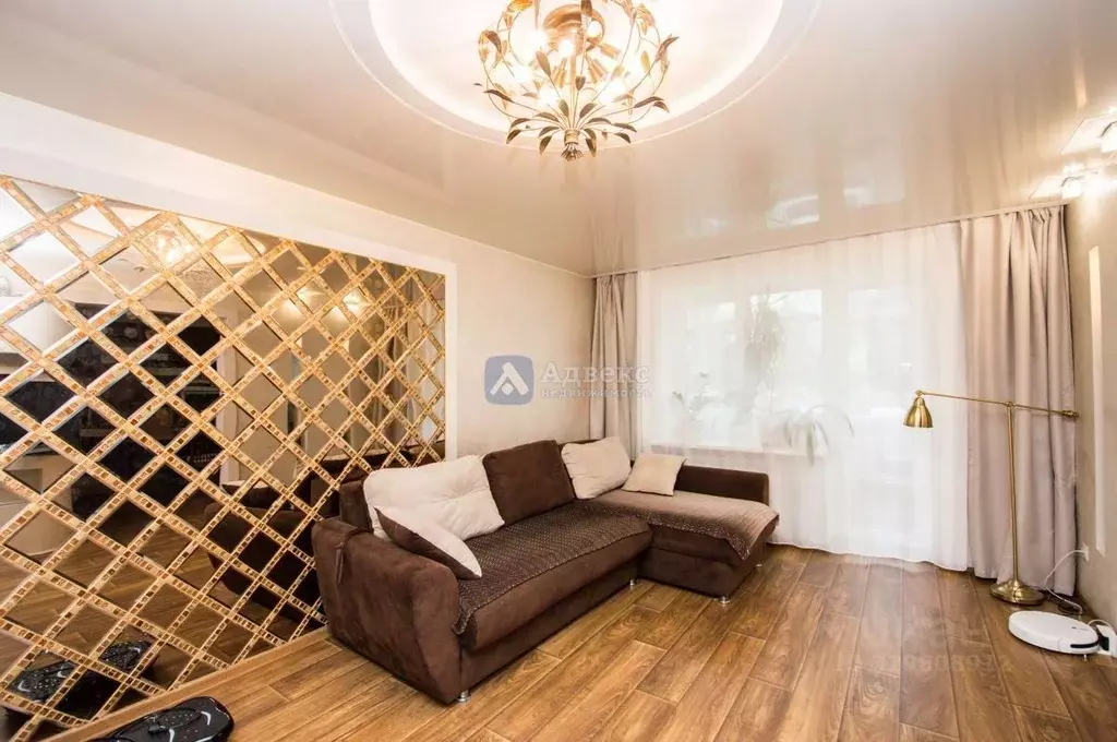 3-к кв. Тюменская область, Тюмень ул. Пермякова, 78к2 (90.6 м) - Фото 1