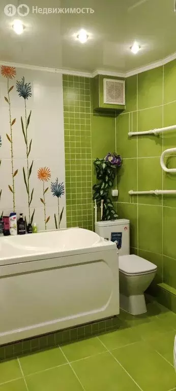 3-комнатная квартира: Уфа, Батырская улица, 18 (74 м) - Фото 0