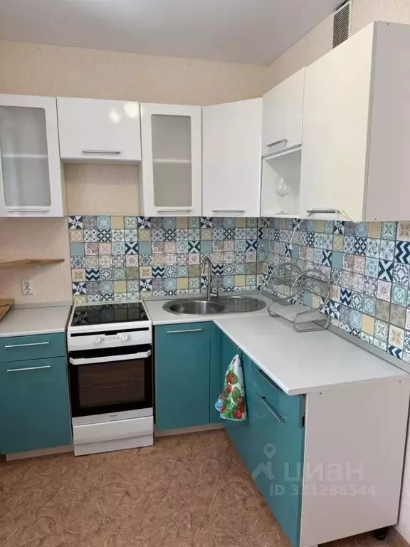 Студия Нижегородская область, Нижний Новгород бул. Южный, 21 (24.0 м) - Фото 1