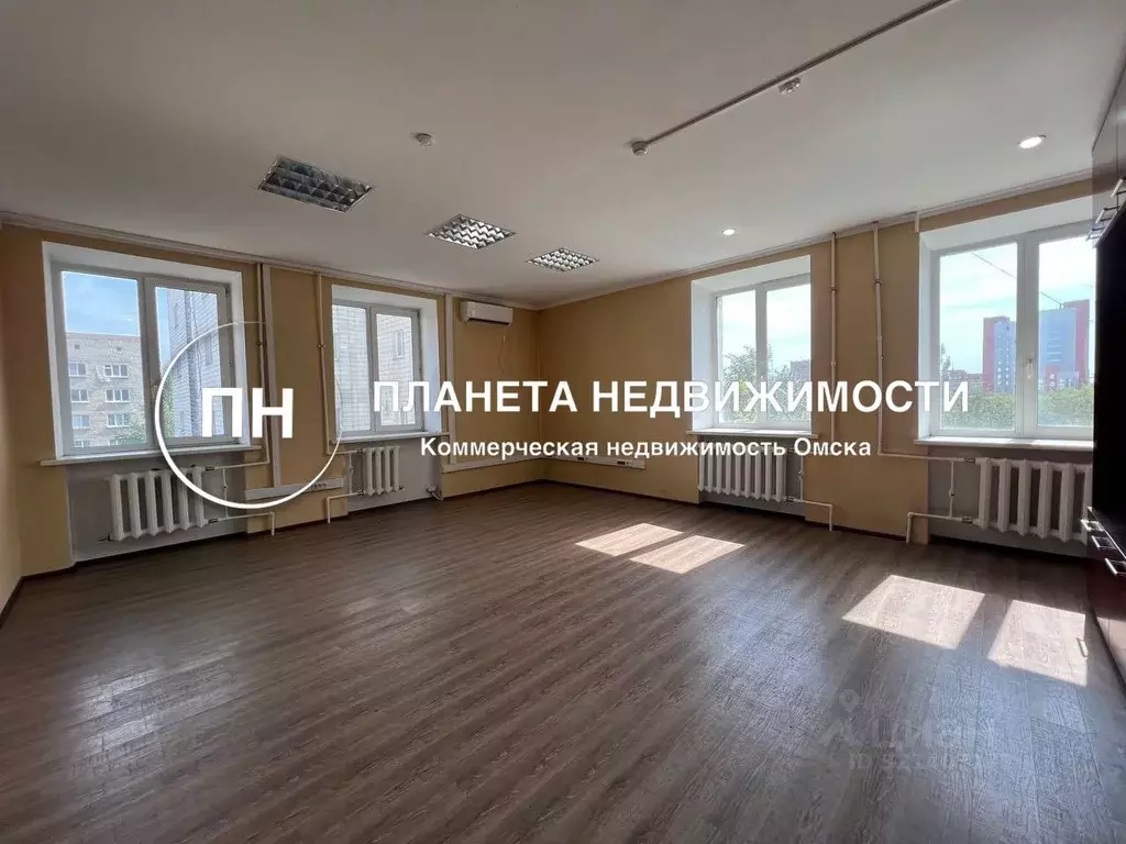 Офис в Омская область, Омск ул. Орджоникидзе, 48 (64 м) - Фото 1