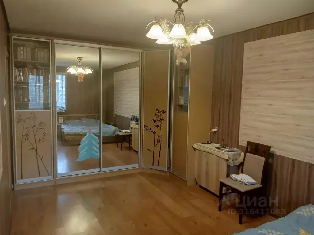 2-к кв. Санкт-Петербург ул. Десантников, 12к1 (50.0 м) - Фото 0