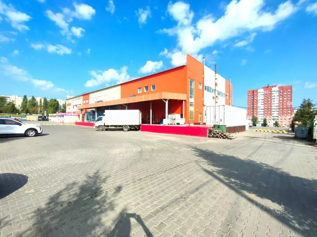 Торговая площадь в Саратовская область, Саратов ул. Имени Академика ... - Фото 1