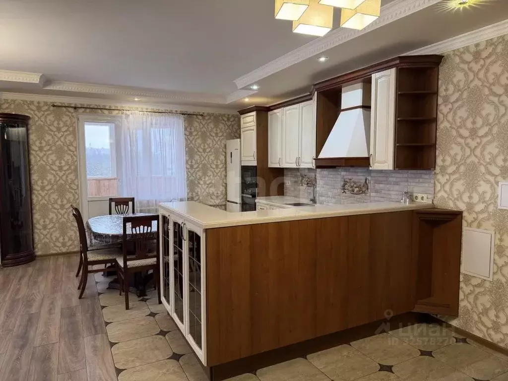 3-к кв. Белгородская область, Белгород ул. Горького, 54Б (92.8 м) - Фото 1