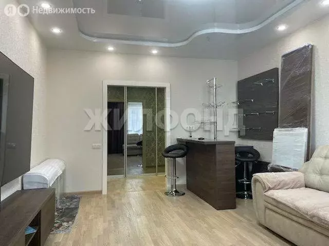 3-комнатная квартира: Новосибирск, улица Декабристов, 117 (83.7 м) - Фото 1