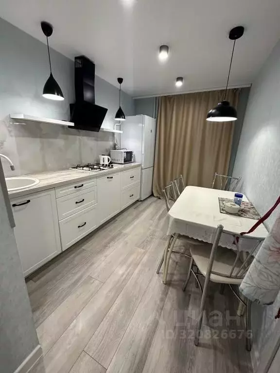 1-к кв. Тверская область, Старица ул. Чернозерского, 22 (50.0 м) - Фото 1